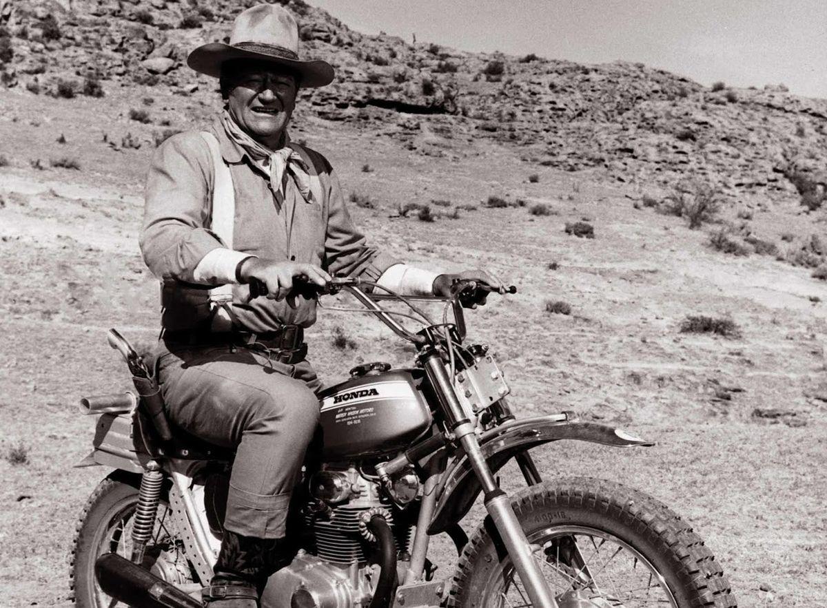 Honda SL 350: la moto de John Wayne, su otro caballo