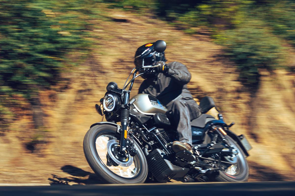 Prueba Macbor Rockster 125 2026: dos excelentes custom de iniciación