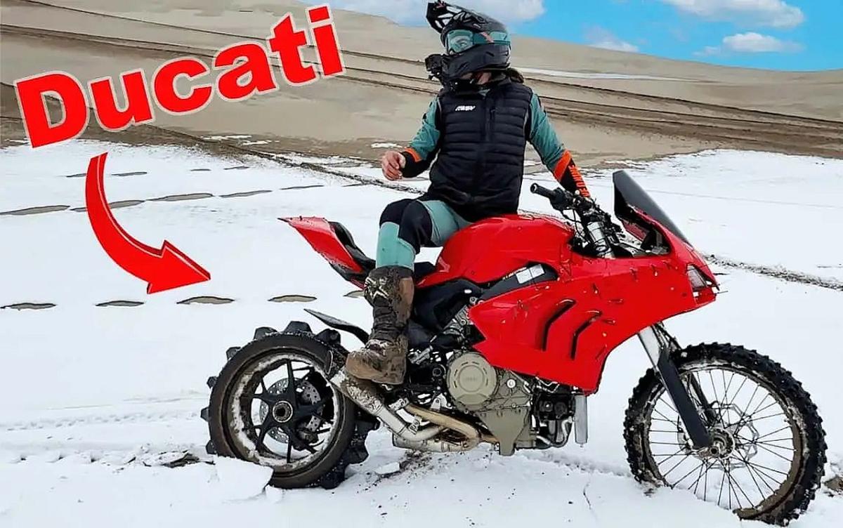 ¡Nunca debes hacer esto con una Panigale y una Gold Wing!