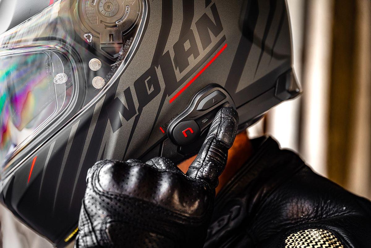 Nolan N-Com: ¡comunica a un grupo ilimitado de motoristas!