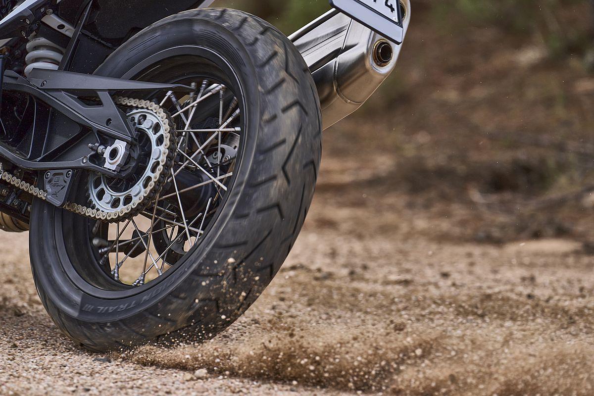 Pirelli Scorpion Trail III: rendimiento en carretera y campo