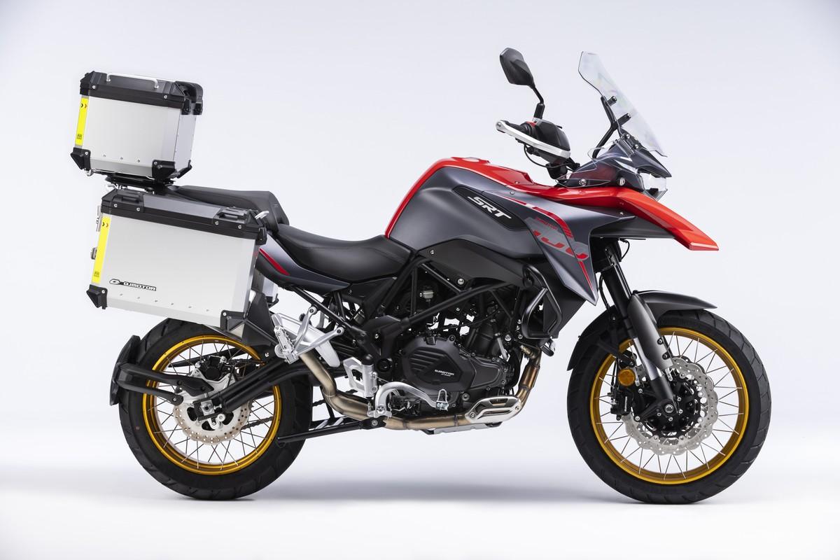 Nueva QJ Motor SRT 550X: trail con maletas por 6.999 euros