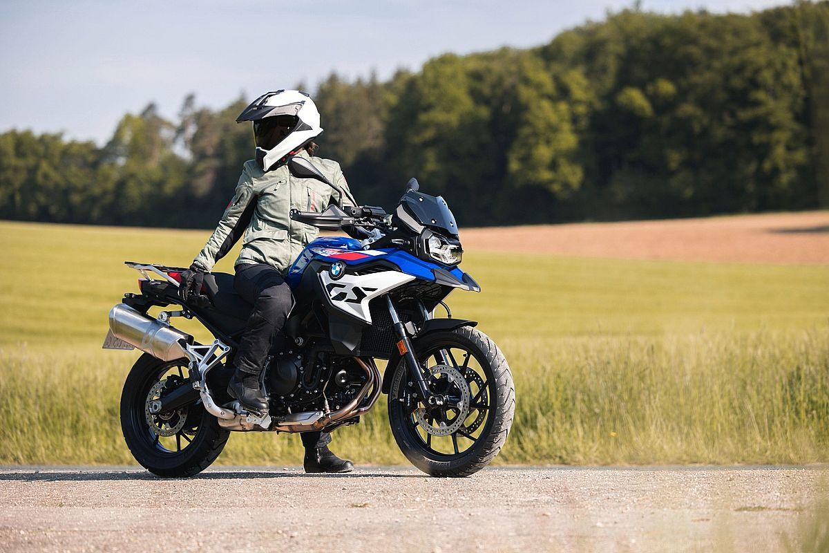 Ropa BMW Motorrad 2024: seguros y elegantes