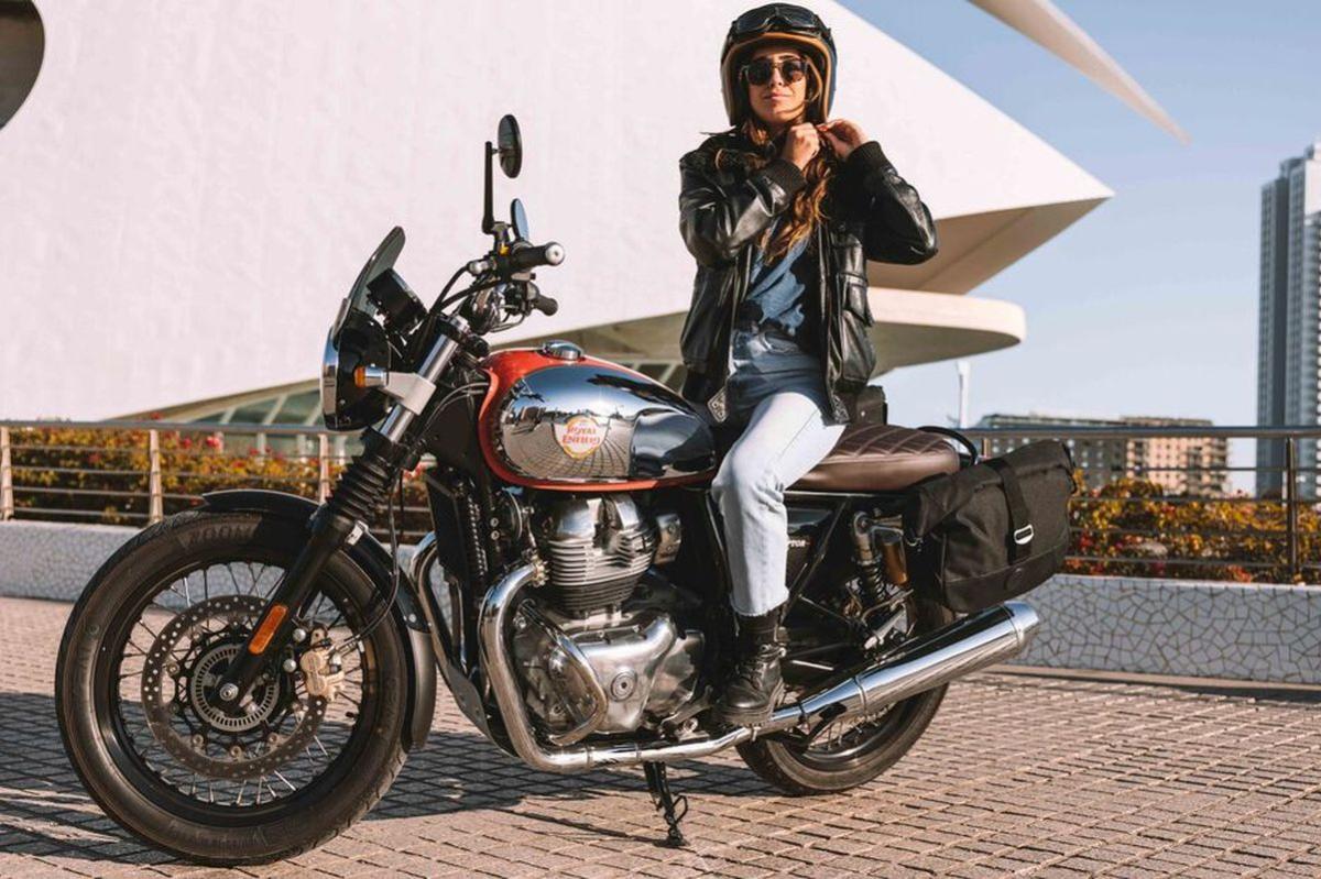 Royal Enfield Lightning Interceptor y Thunder Continental