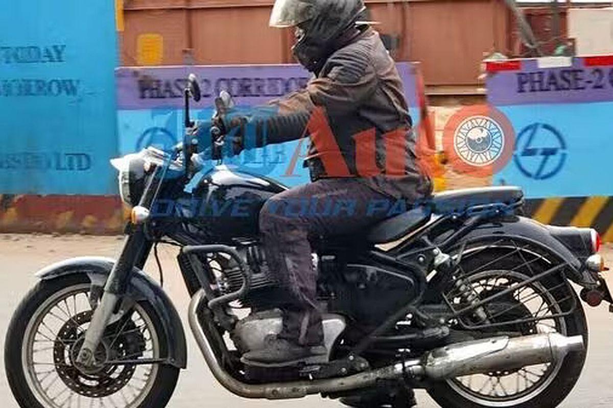 Nueva Royal Enfield bicilíndrica: ¿Bullet o Classic 650?