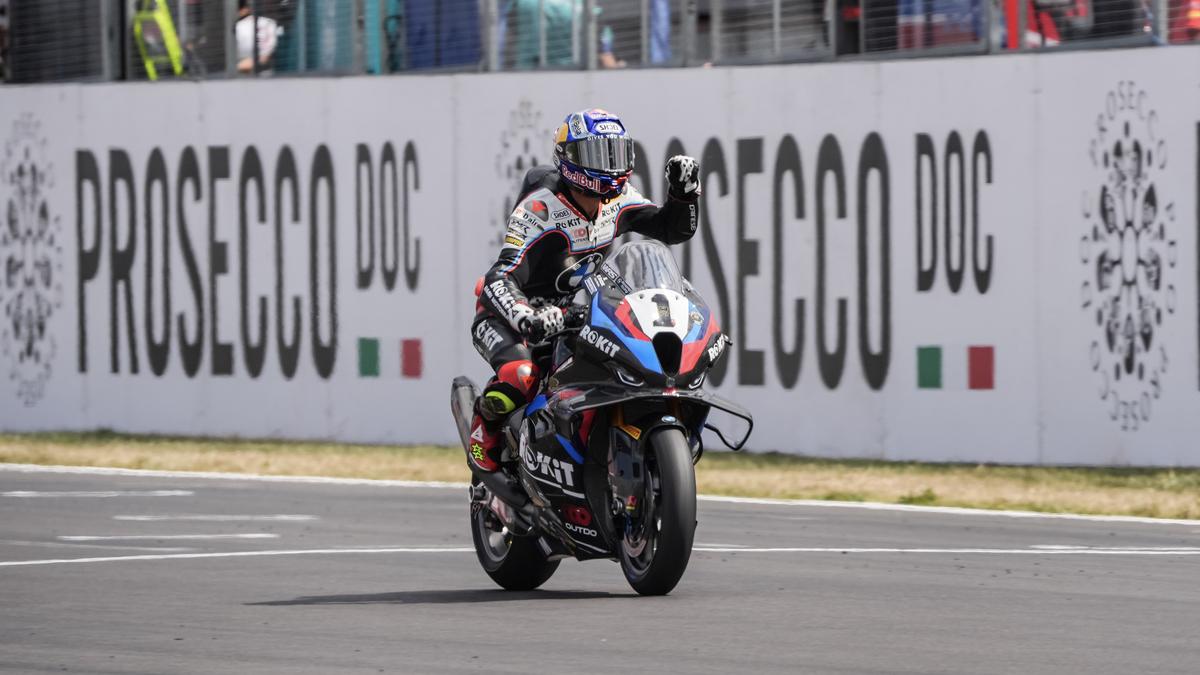 Mundial de SBK Donington: Toprak, triplete y liderato