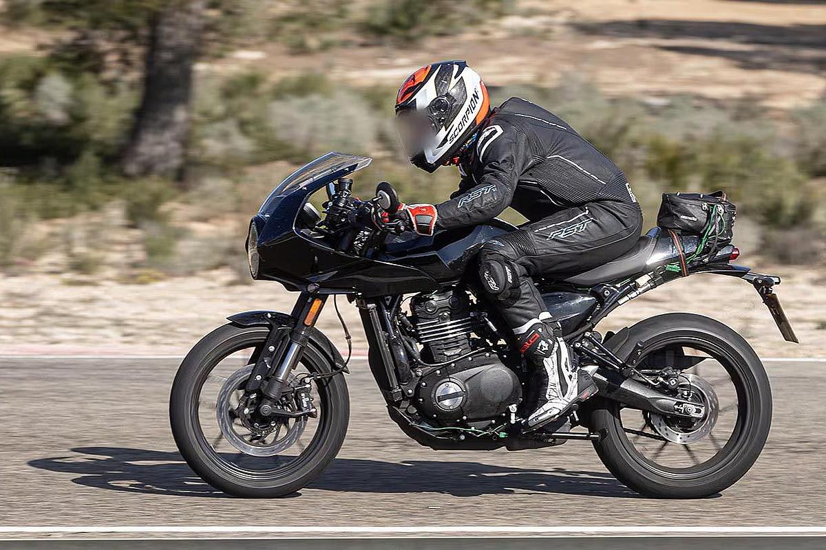 Dos nuevas Triumph 400: café racer y scrambler con radios