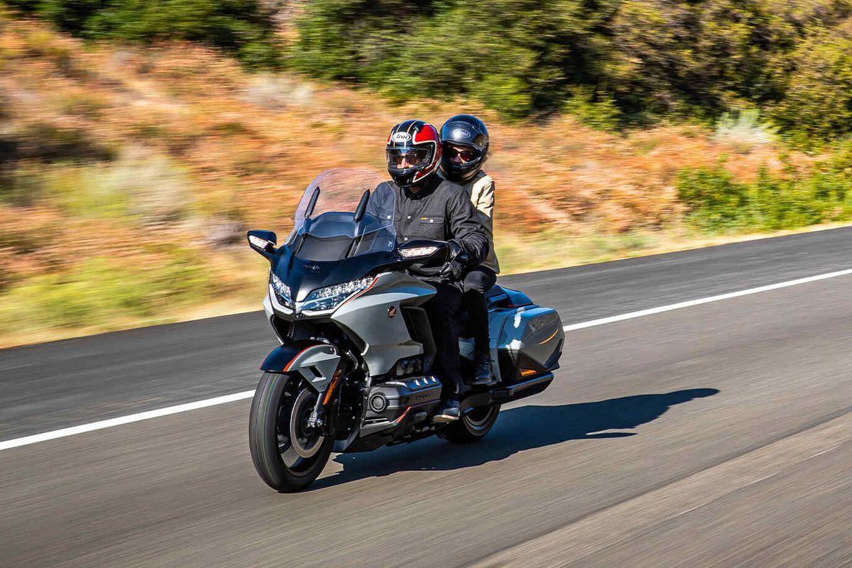Ventas de motos en Europa: suben las de gasolina, caen la eléctricas