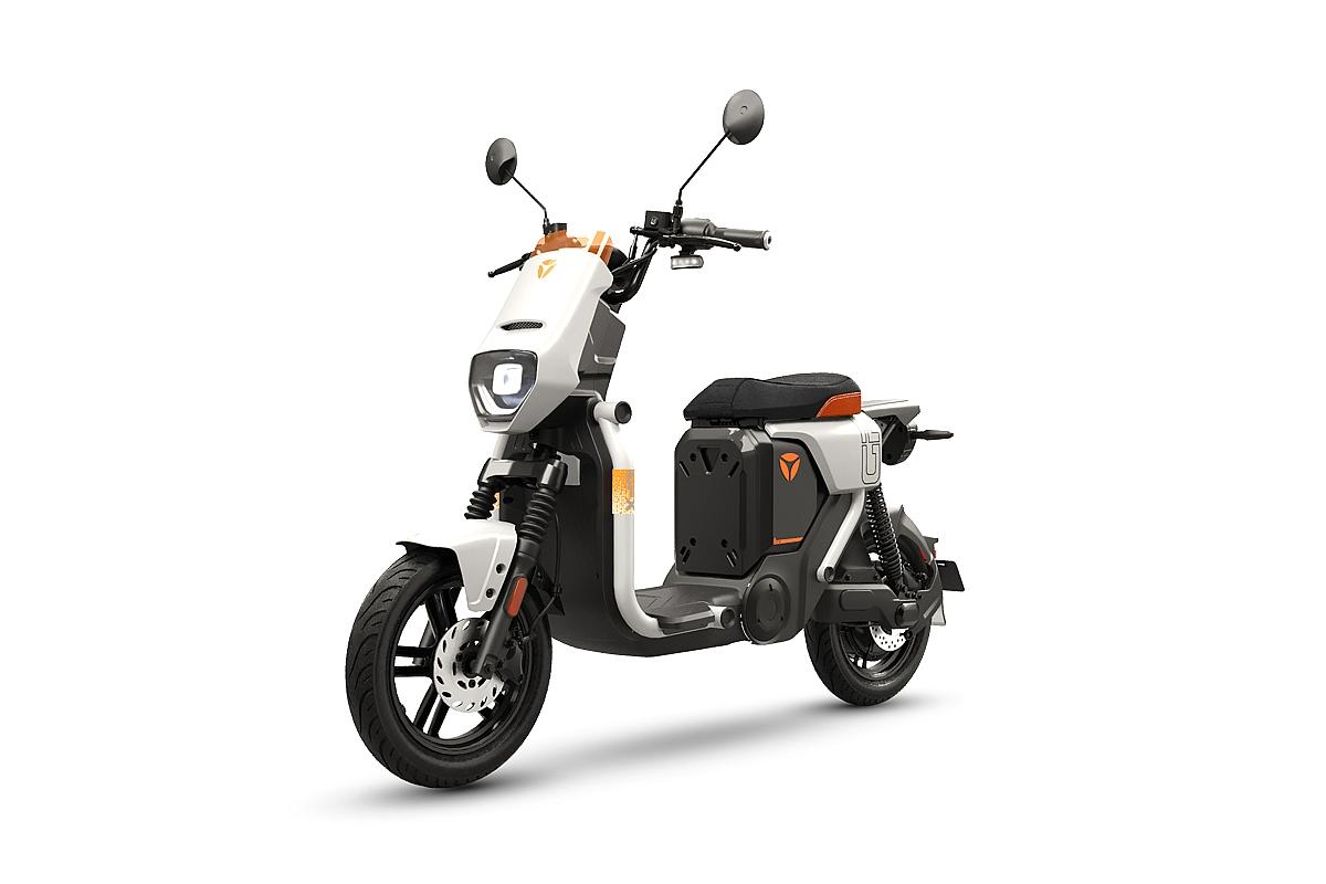 Yadea GFX: ciclomotor de 1600 euros mejor que un patinete