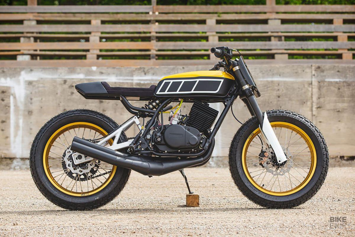 Moto de ensueño: Street tracker basada en la Yamaha RD400