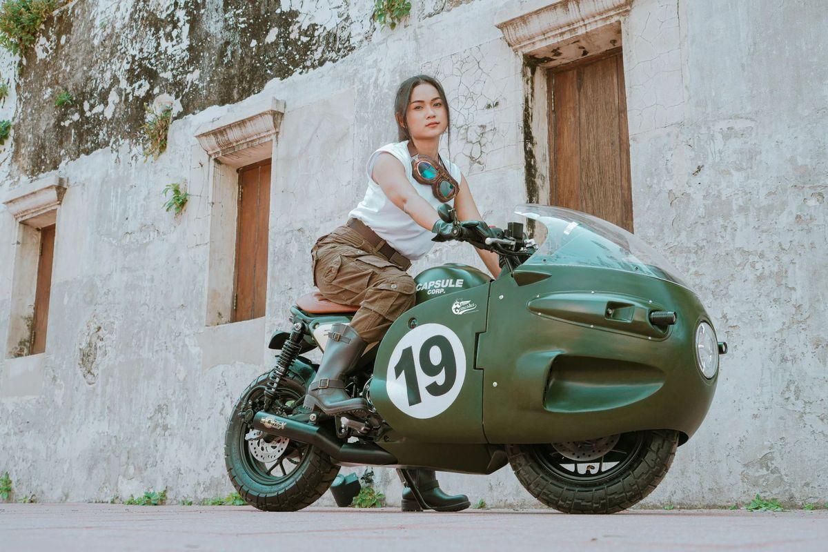 ¿Moto Guzzi V8? No ¡Honda Monkey 125 modificada!