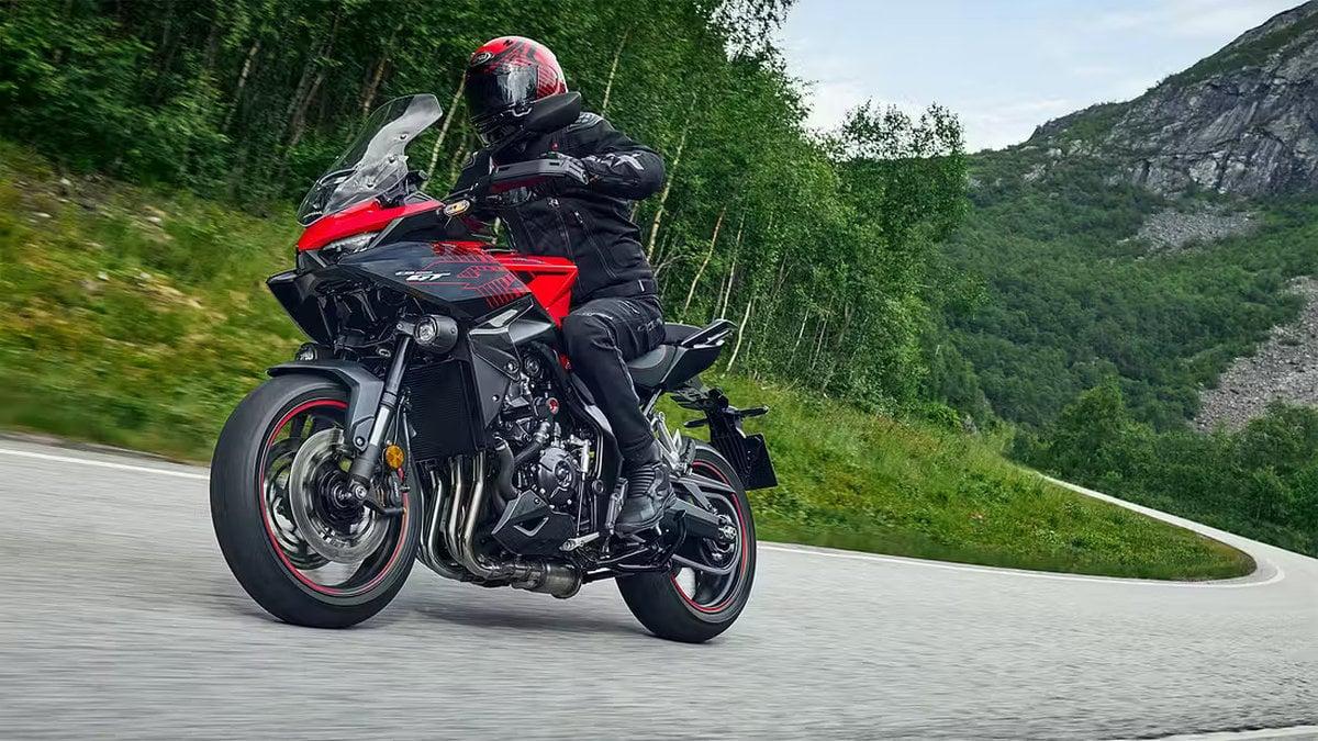 Honda CB1000GT: ¡la Sport más deseada! Con 147 CV y suspensiones electrónicas