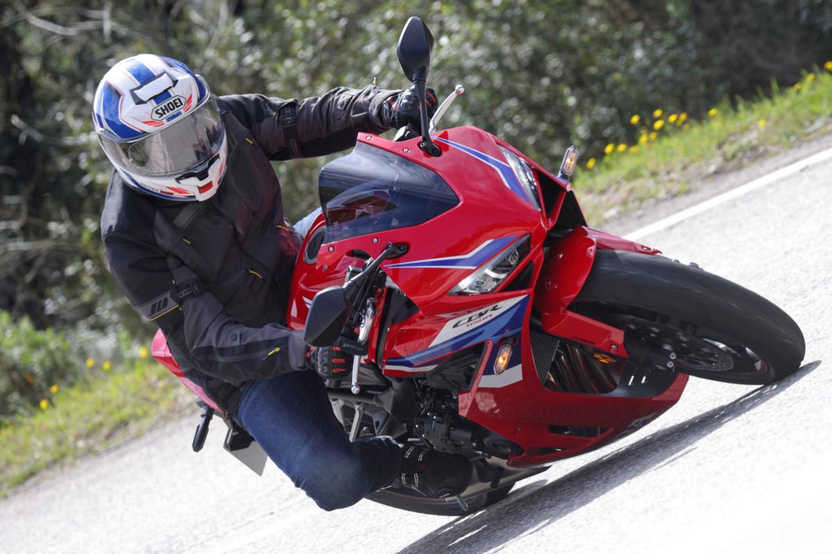 Diferencias entre motores de combustión, eléctrico e híbrido