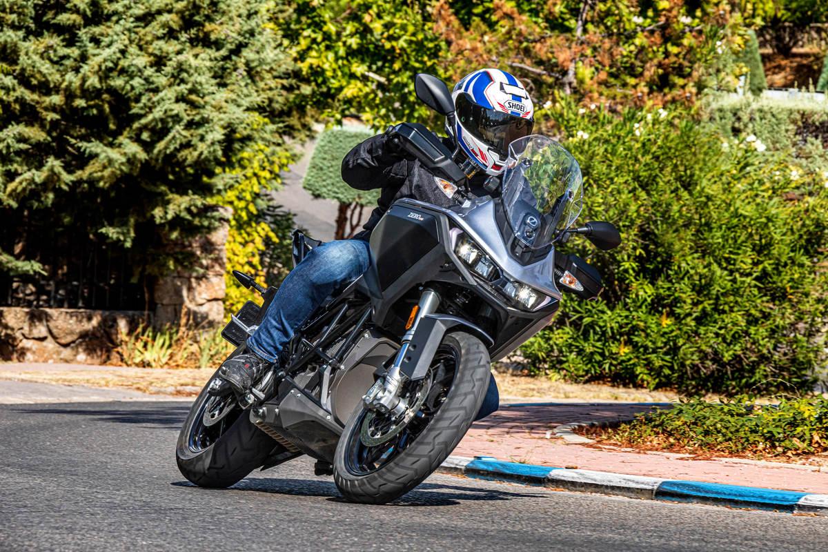 Prueba Zero Motorcycles DSR A2: la Tesla de dos ruedas