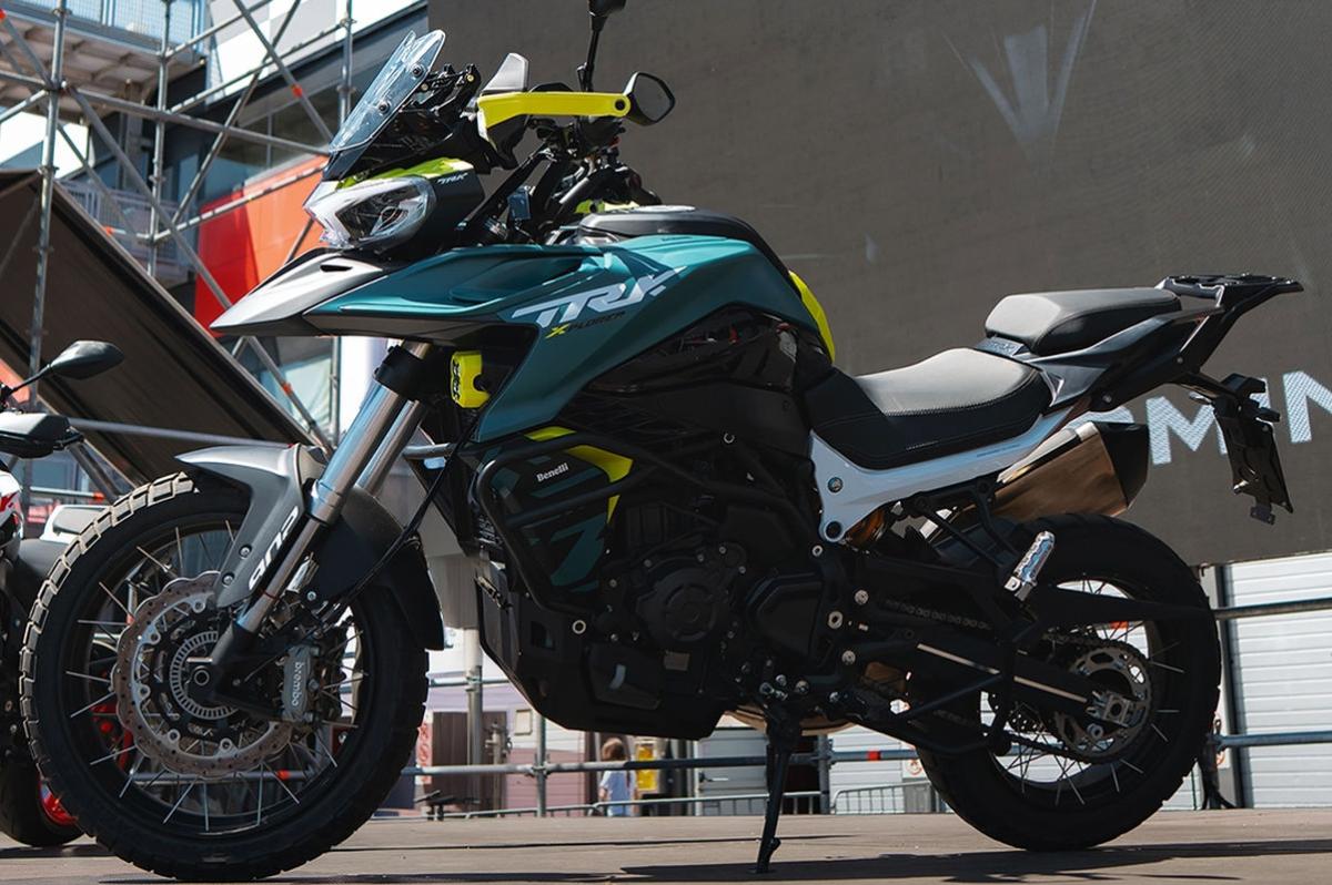Nuevas Benelli TRK 902 Xplorer y Stradale: nuevo motor y ¡con radar!
