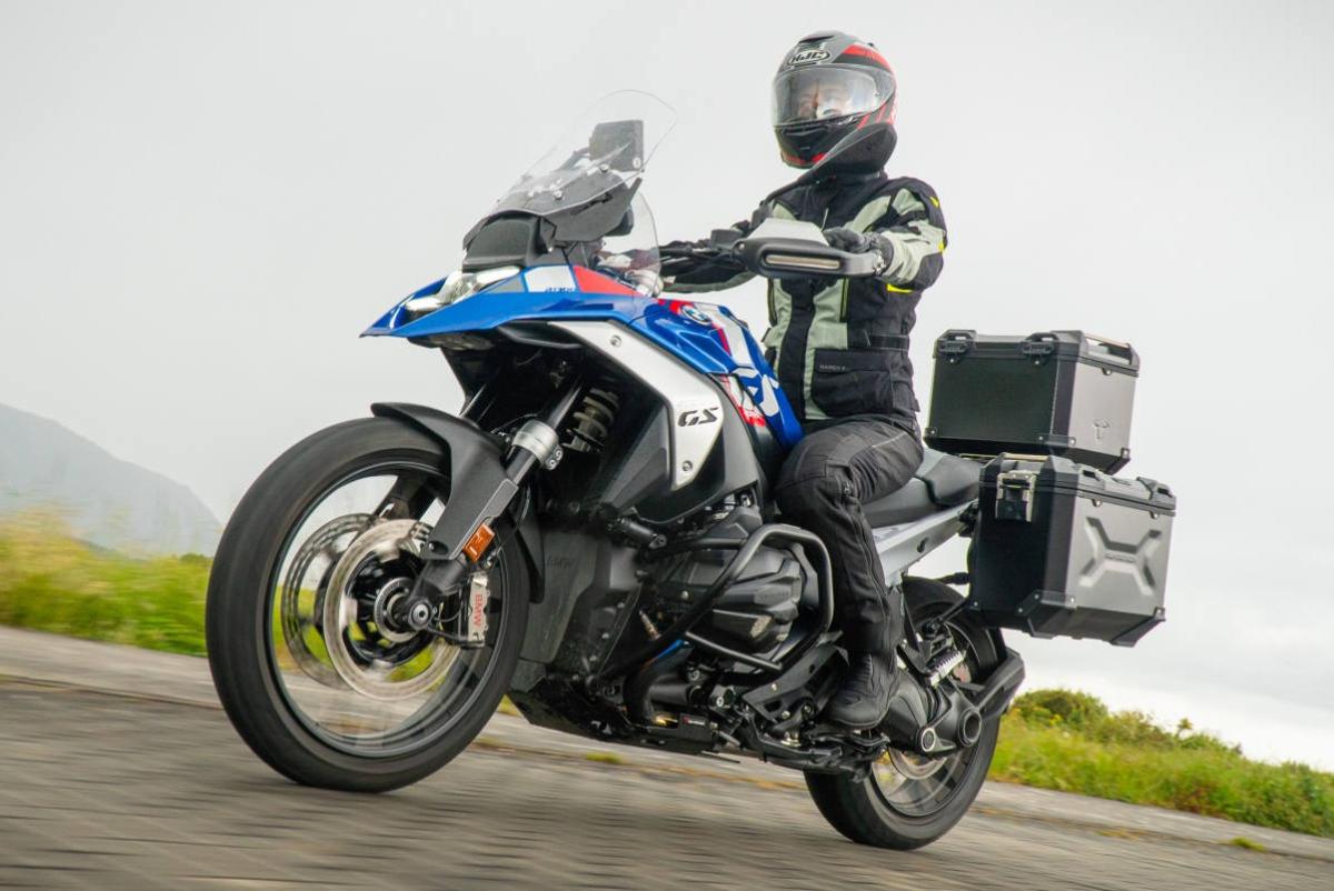 ¿Vas a viajar con una trail? SW-MOTECH te ayuda a llevarlo ¡todo!