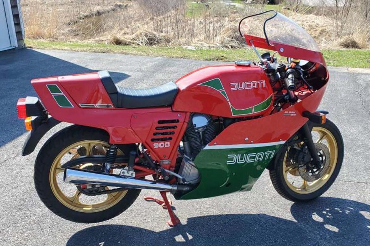Ducati 900 Mike Hailwood Réplica 