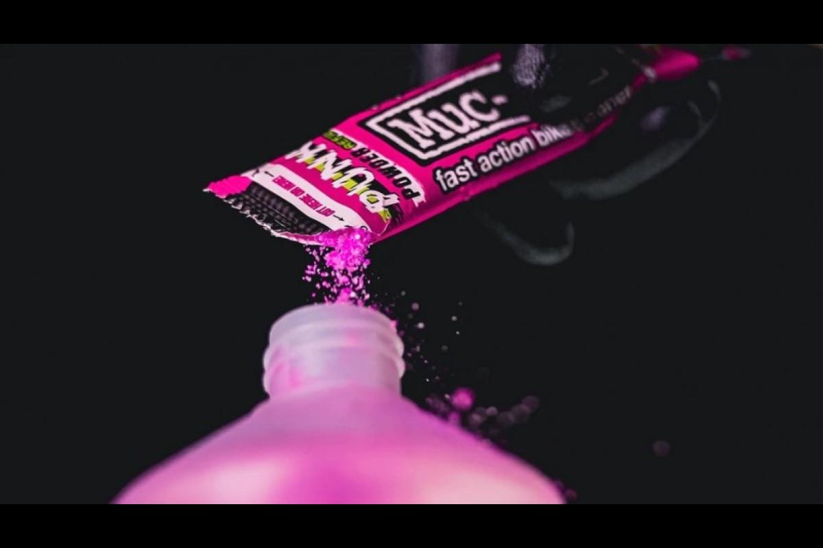 Probamos el Limpiador Muc-Off Punk Powder