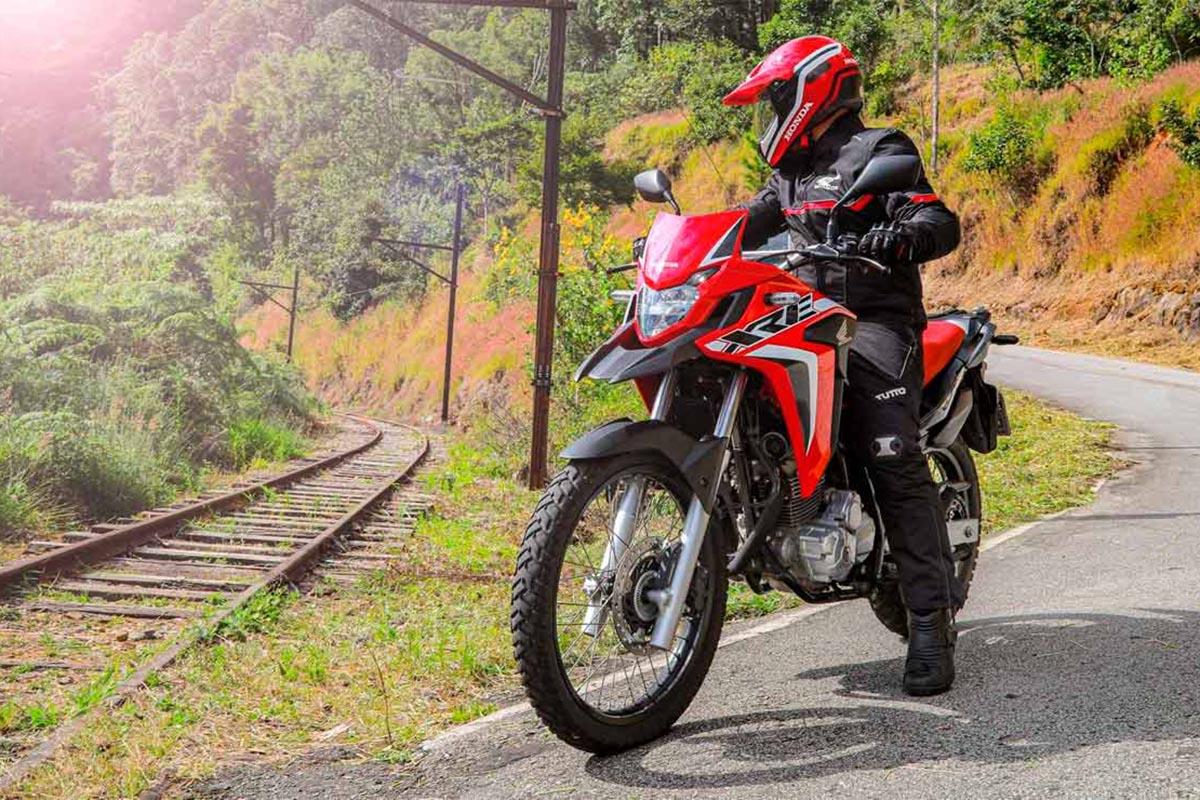 Honda XRE 300, trail económica de carnet A2 ¿llegará aquí?