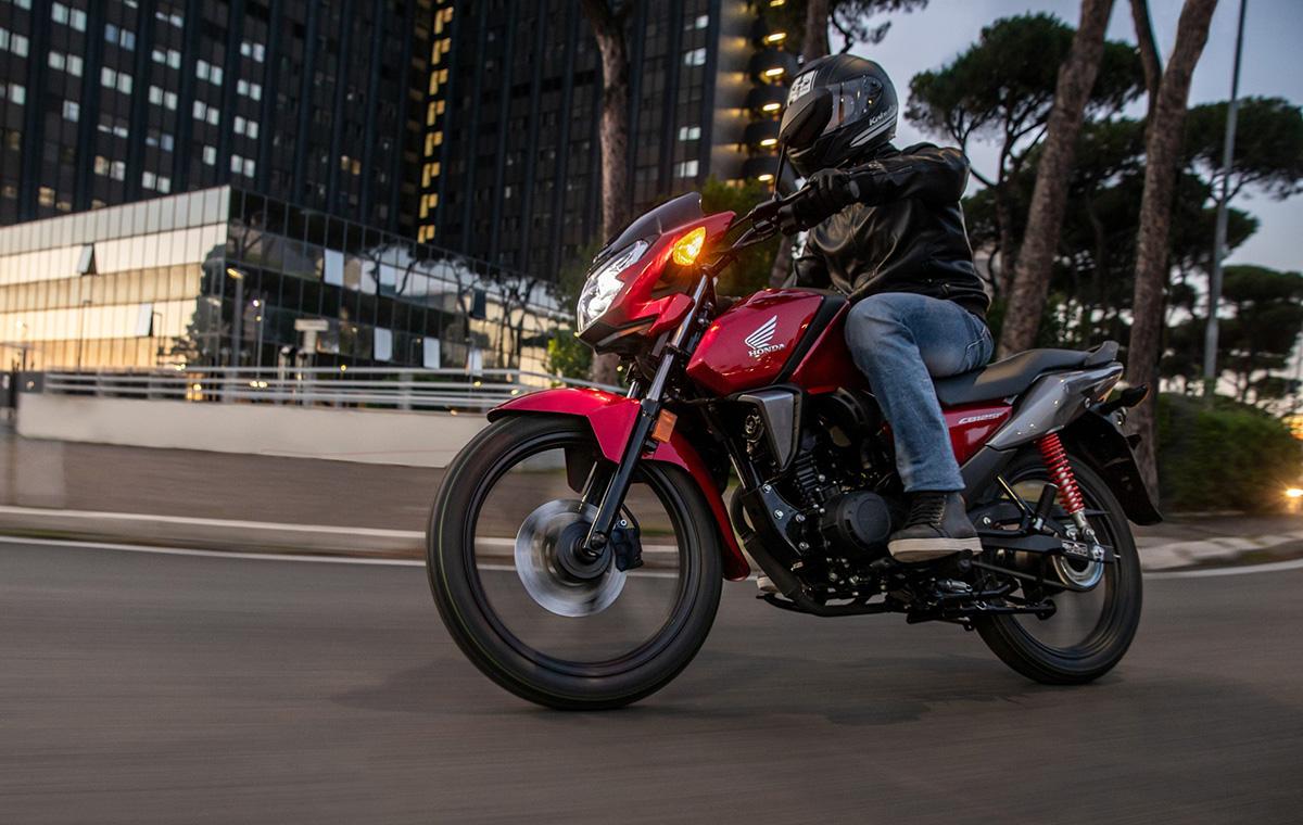 Nueva Honda CB125F 2021