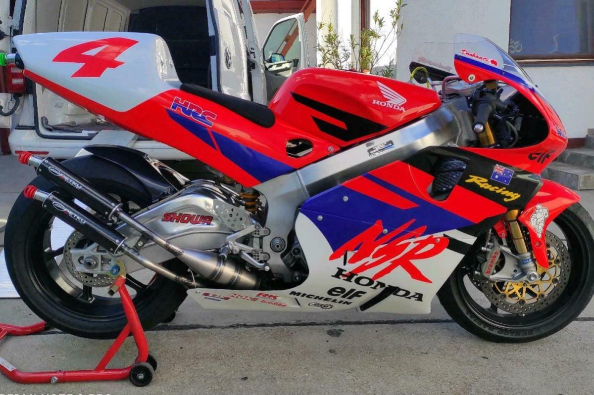 Moto de ensueño: increíble Honda NSR 500 GP réplica