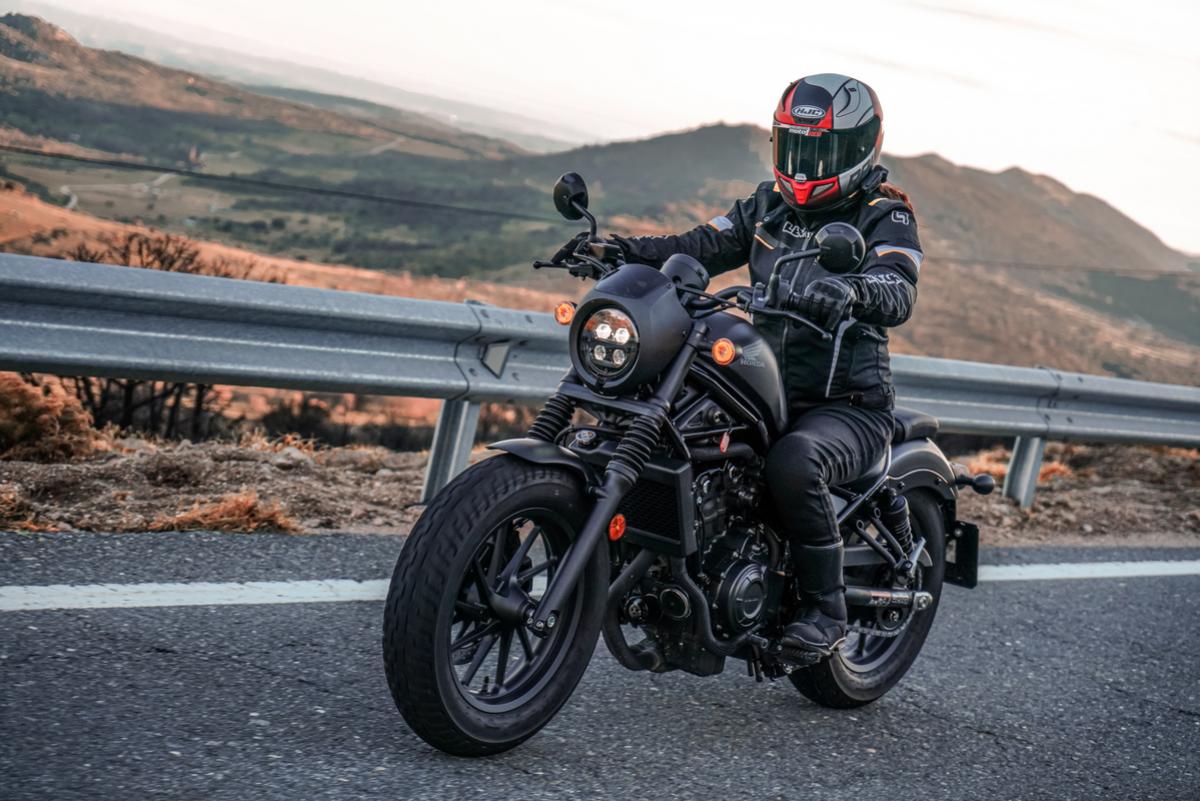Prueba Honda CMX500 Rebel: Cambiando el chip