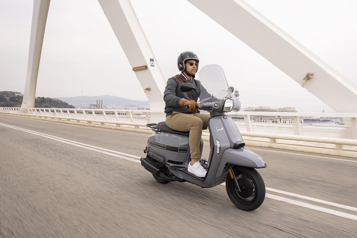 Lambretta lanza nuevos accesorios y estrena la V125 Special en un color inédito