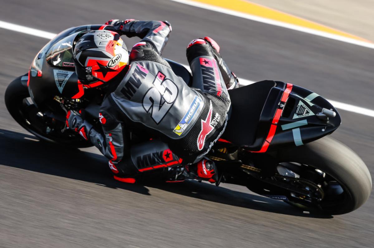 Maverick Vilñales con Yamaha en los entrenamientos de Valencia 2017