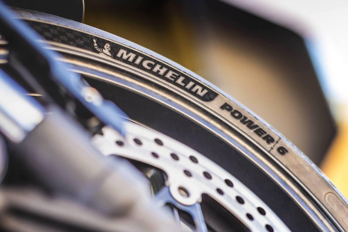 Michelin Power 6: neumáticos del circuito a la calle