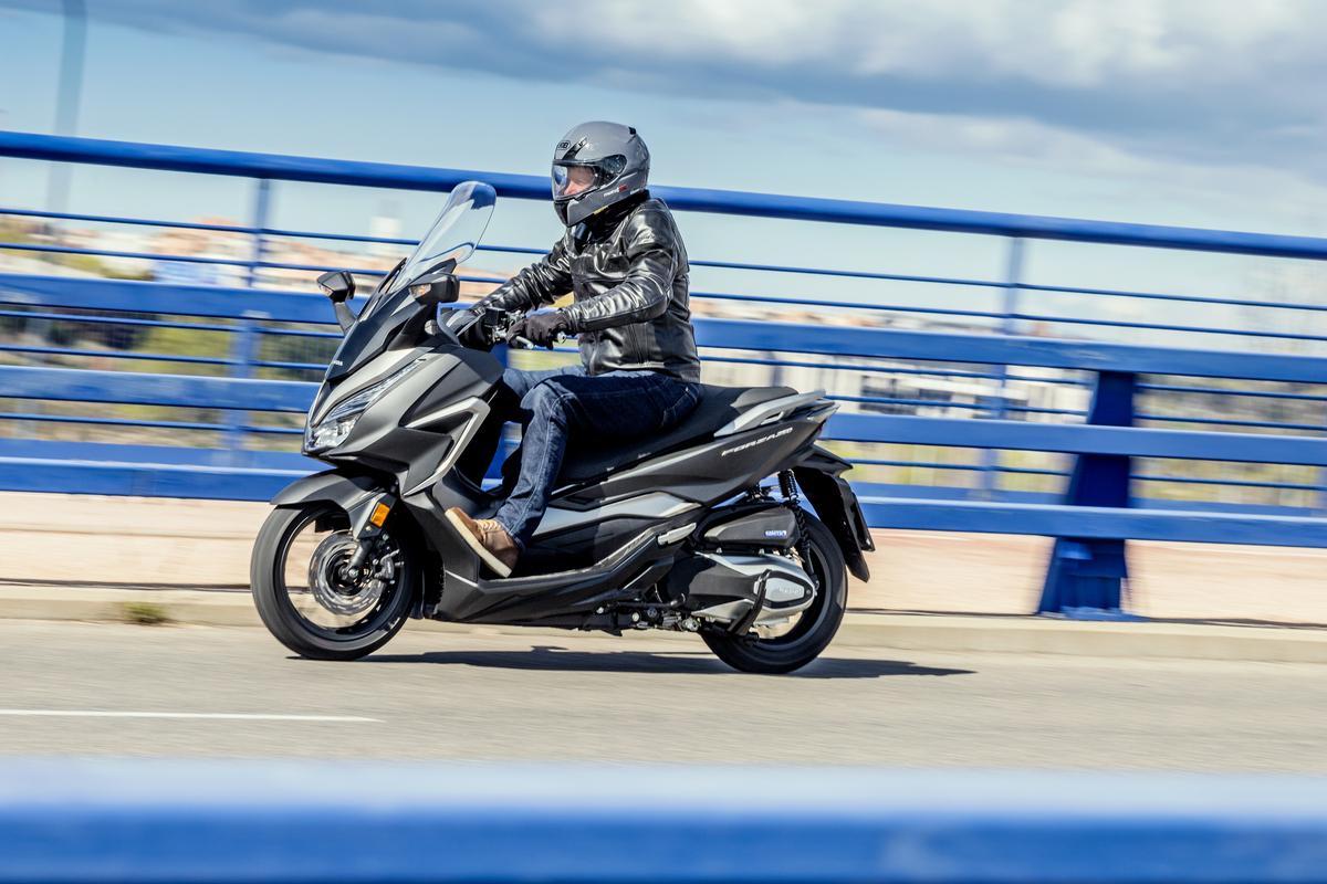 Prueba Honda Forza 350: Solución definitiva premium