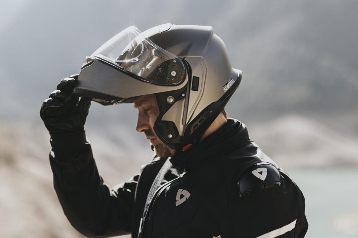 Shoei Neotec 3: nuevo casco modular o abatible homologado 22/06