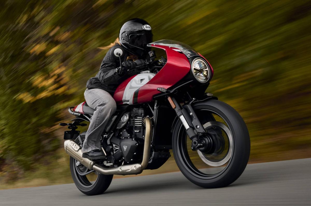 ¡Nuevas Triumph Tracker y Thruxton 400! Flat Track y Café Racer para carnet A2