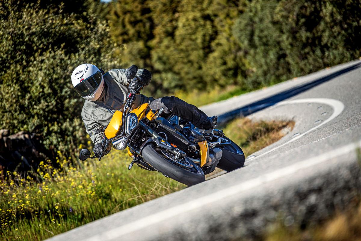 Consejos que te ayudarán cuando viajes en moto