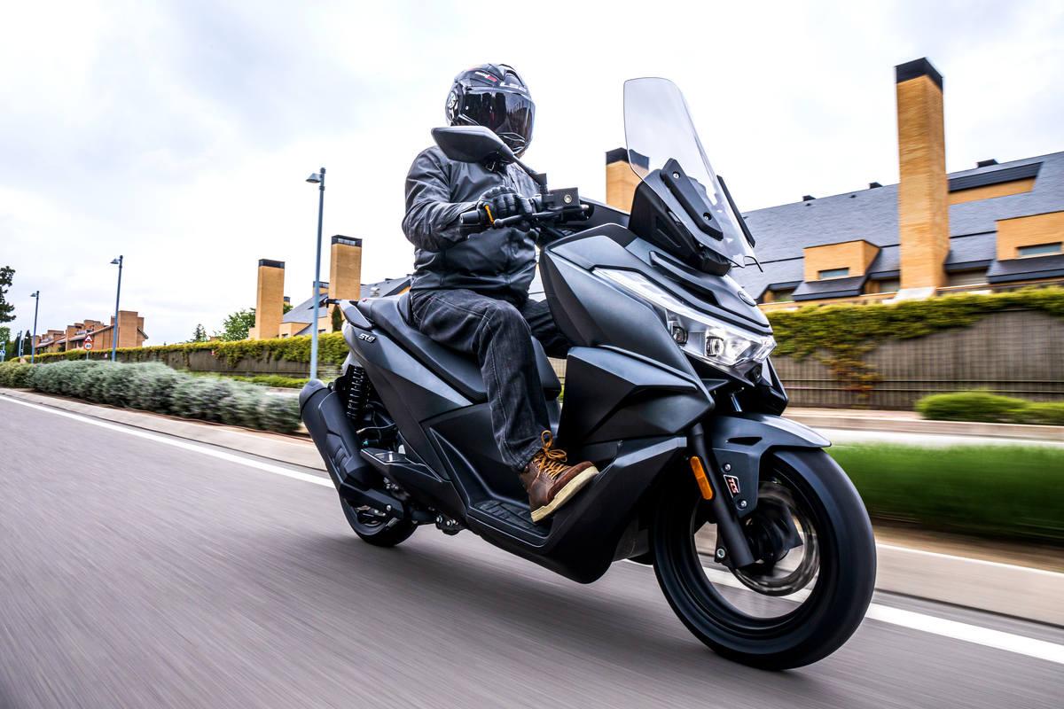 Probamos el Voge SR3: bueno, bonito y a un precio ¿increíble?