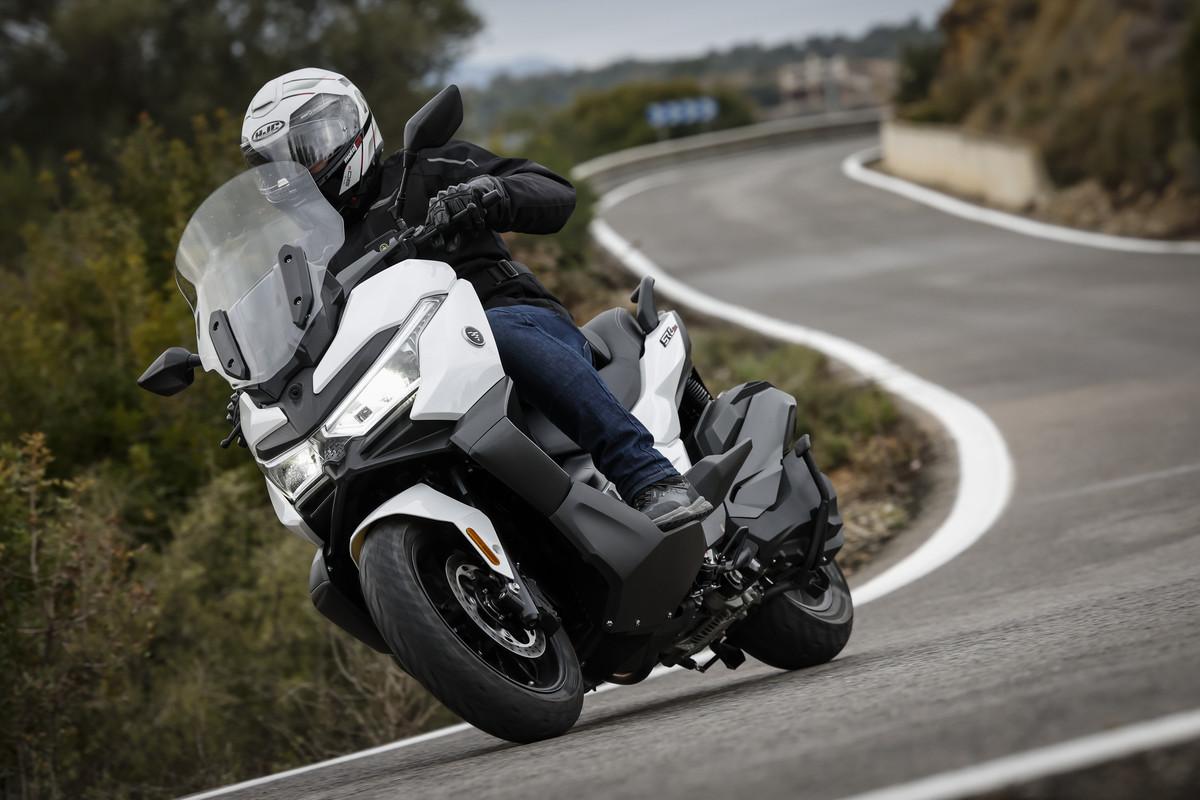 Prueba Voge SR4Max: un scooter con ADN alemán y precio chino