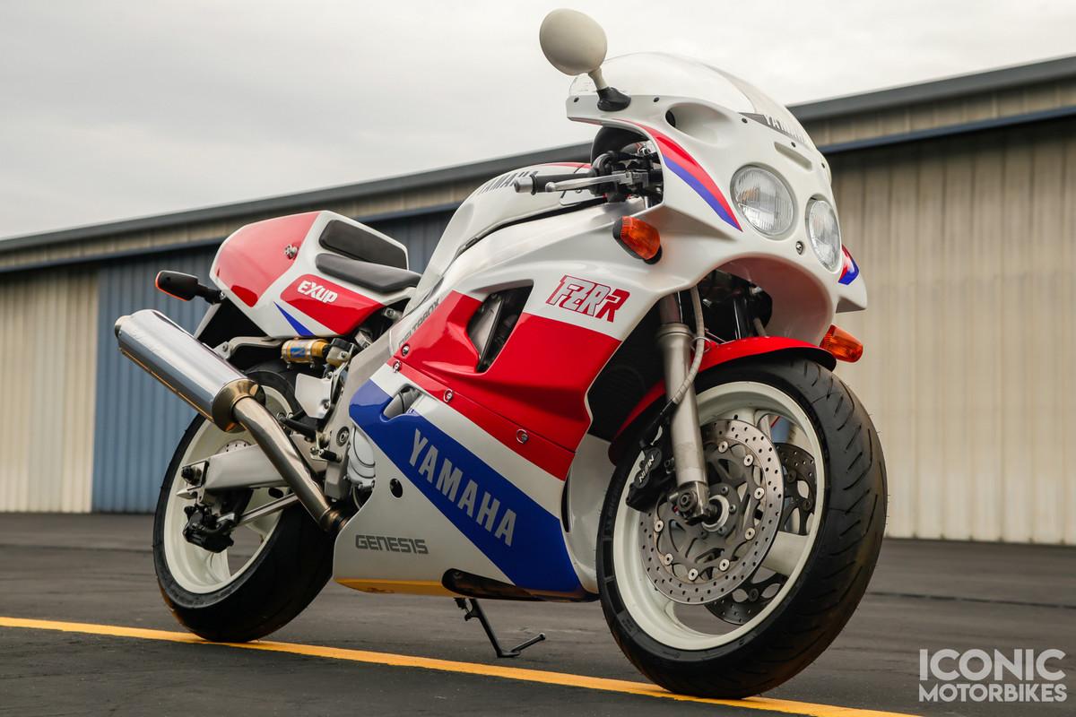 Moto de ensueño: Yamaha FZR750R OW01 1990 ¿solo 10.000 euros?