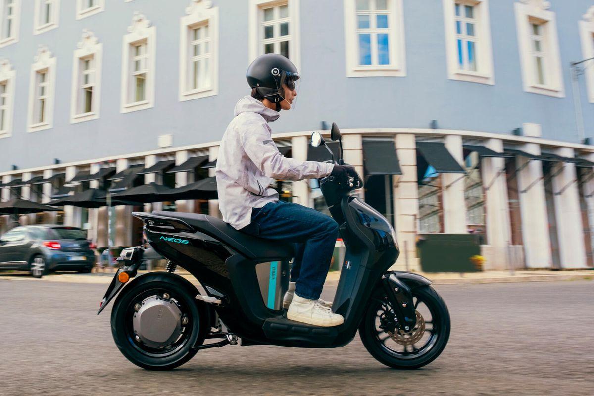 Yamaha renueva su scooter NEO’s: ahora es eléctrico