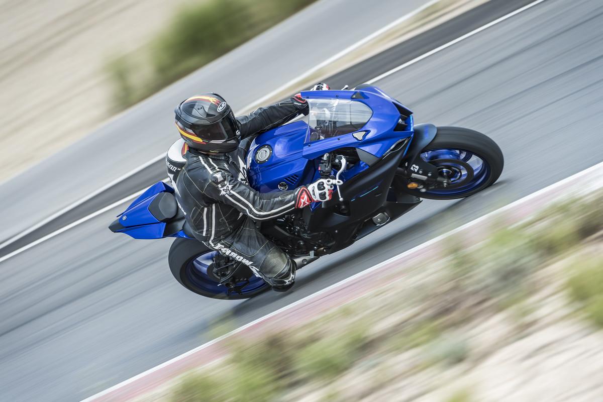 Prueba Yamaha R7 2022: una deportiva para todos