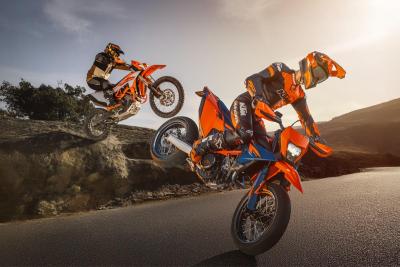KTM renueva sus LC4 con las 690 Enduro R y 690 SMC R de 2026