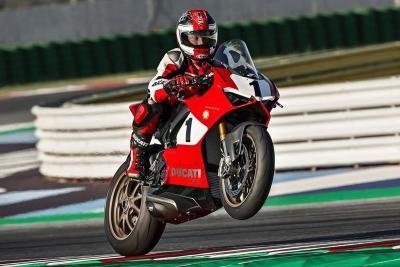 Espectacular: nueva Ducati Panigale V4 SP2 30º Aniversario 916
