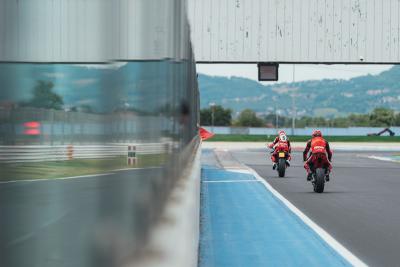 Ducati convierte Misano en una escuela para aprender a pilotar en circuito