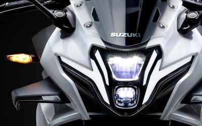 Suzuki GSX250R-F, más potencia y tecnología para la deportiva de 250 cc