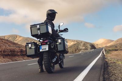 K-MISSION y K-VOYAGER, dos formas de viajar en moto este verano