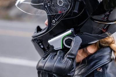SENA rompe moldes con la primera garantía de por vida para intercomunicadores de moto