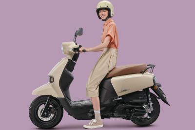 Suzuki SUI 125: sencillo scooter retro por 2200 euros