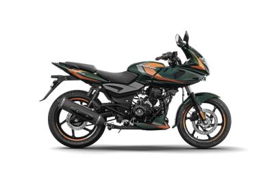 Bajaj Pulsar 220F 2026: sencilla y robusta monocilíndrica por 1200 euros