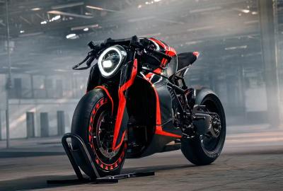 Diamond Atelier DA#22: la naked de 205 CV con titanio y pintura luminosa