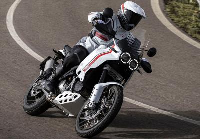 Ducati DesertX, con navegación Turn by Turn