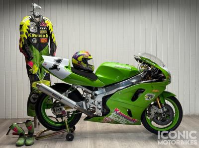 Moto de ensueño: la Kawasaki ZX-7R campeona de Scott Russell, a subasta