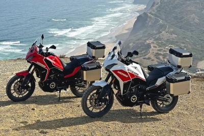 Moto Morini X-Cape 650 y Seiemmezzo: traje a medida